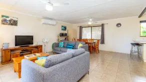 Dog Friendly Home With Room For A Boat - Image 4