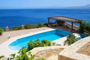 Villa Diktynna Embrace the Endless Blue - Image 2