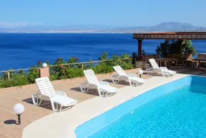 Villa Diktynna Embrace the Endless Blue - Image 3