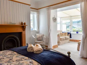 Bay Cottage - Image 4