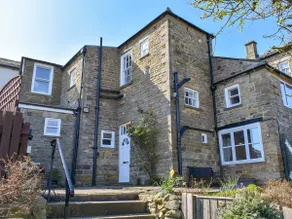 Garden View Apartment - Image 2