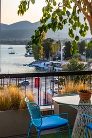 Panorama Loft - Old Bridge View - Image 4