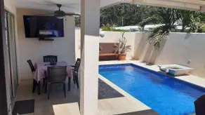 Modernes Stadthaus mit 2 Schlafzimmern, privatem Pool und Wohnanlage in der Nähe von Los Suenos - Image 3