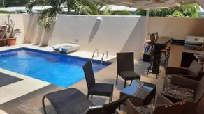 Modernes Stadthaus mit 2 Schlafzimmern, privatem Pool und Wohnanlage in der Nähe von Los Suenos - Image 4