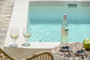 Villa Anthemion Naxos with outdoor jacuzzi - Image 3