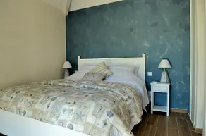 Bleu Azur-Villa-Romantik-Ensuite mit Bad-Gartenblick - Image 3