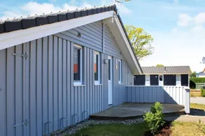 6 person holiday home in GROEMITZ - Image 2