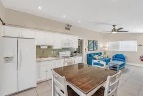 P38 - Charming 1 bedroom, waterfront duplex with p - Image 3