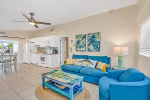 P38 - Charming 1 bedroom, waterfront duplex with p - Image 4