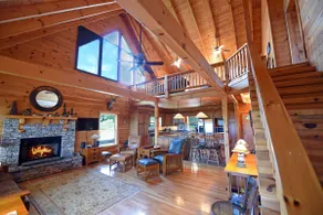Luxury 3 Bedroom Cabin ,Hot Tub, Pool Table & View - Image 5