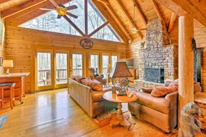 Lake Hartwell Lodge w/ Dock, Theater + Hot Tub! - Image 3