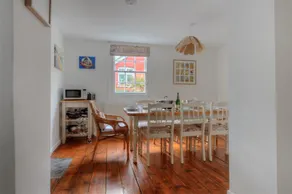 Hamilton House - Image 3