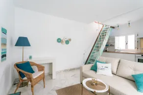 Fantastic penthouse in the old town by the beach - Image 5
