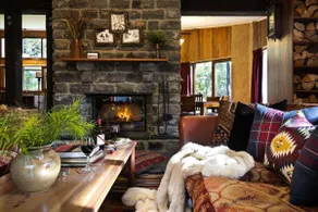 Gum tree Spring-Group/Family Accommodation for 18 - Image 2