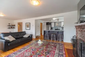 Beautiful & Spacious Apt, AC - Image 3