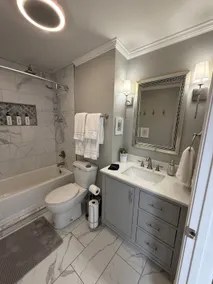 Luxury Waterfront KING Studio w/Hot Tub - Image 2