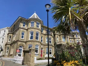 Flat 2, 1 Alexandra Gardens - Image 3