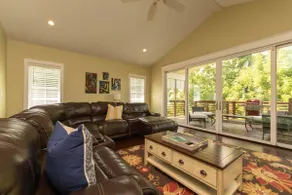 Luxury Home Near Downtown, Highlands, Expo & More! - Image 4