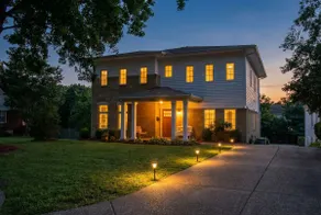 Luxury Home Near Downtown, Highlands, Expo & More! - Image 2