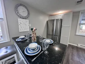 100% renovated House 8 minutes to downtown - Image 5