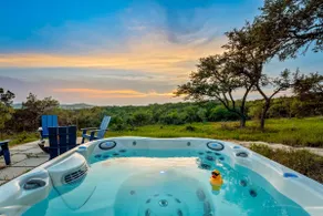 Dripping Springs Oasis • Hot Tub, Pool • Austin - Image 4