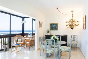 Frontline Santa Cruz with sea view - Image 3