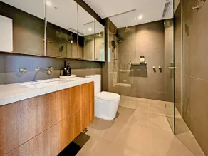 Williams Town Beachfront Condo: Stylish, Comfortable, and Perfect for Business Travel - Image 4