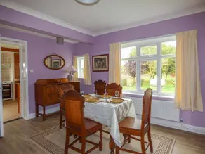 Cottage with garden - Image 5