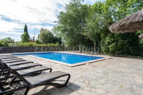 Cottage with terrace, garden & BBQ | Garden view - Image 3