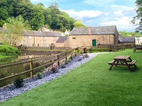 Child-friendly charming cottage with garden & barbeque - Image 2