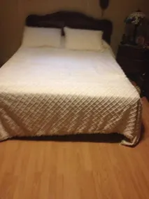 Near mall and buses (Large bedroom furnished) - Image 1
