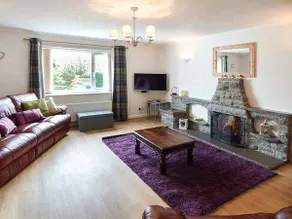 Fully equipped cottage with garden - Image 2