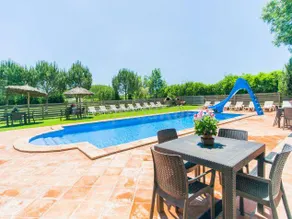 Cottage with barbeque, garden & pool | Garden view - Image 4