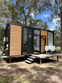 Luminous Tiny House Near the Coast in New South Wales - Image 3