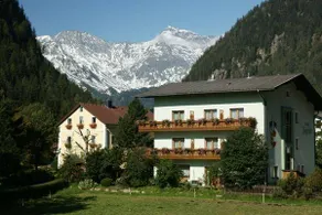 Apartment with barbeque & garden - Image 4