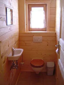 Spacious holiday home with BBQ, garden & terrace - Image 4