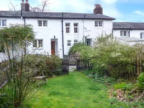 Cottage with garden - Image 3