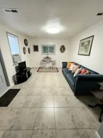 Wonderful dedicated room with pool - Image 4