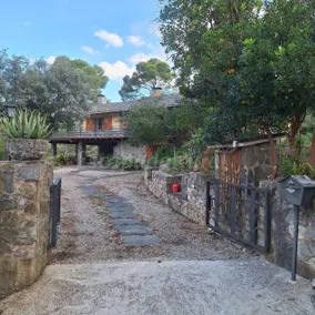 Cottage with pool, garden & terrace | Lake view - Image 2