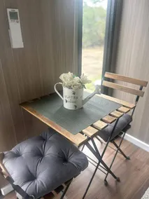 Cozy Off-Grid Tiny Home Firepit Bush Escape Retreat in Kyneton, Australia - Image 2