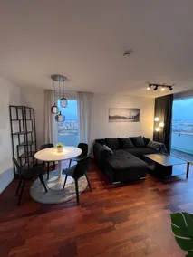 Flat with terrace - Image 2