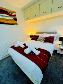 Fully equipped big house with fast internet & garden - Image 2
