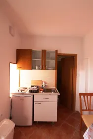 Studio with garden & barbecue - Image 4