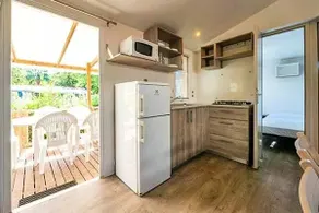 Beautiful mobile home with garden, pool & barbeque | Next to the beach | Pets are welcome - Image 3