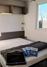 Mobile home with terrace & barbeque - Image 4