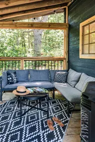 Romantic Off-Grid Tiny House Glamping Retreat Near Lake Muskoka, Gravenhurst, Ontario - Image 3