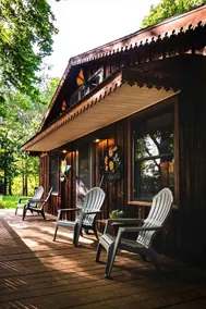 Rustic, Pet Friendly Cabin near East Fork Lake, Olney, Illinois - Image 3