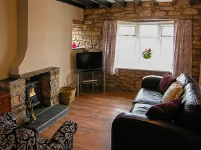 Children-friendly charming cottage with garden | Pets are welcome - Image 2
