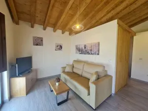 Children-friendly nice cottage with terrace, barbeque & garden | River view - Image 2
