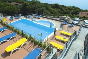 Spacious Apartment In Rancone With Lake View - Image 2
